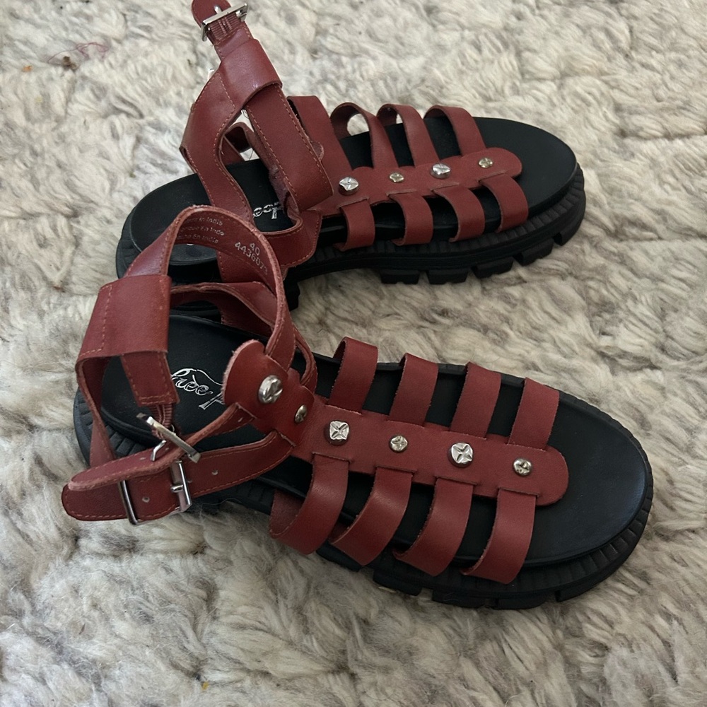 Free People Gia Gladiator size 9.5, EU 40 NWOT